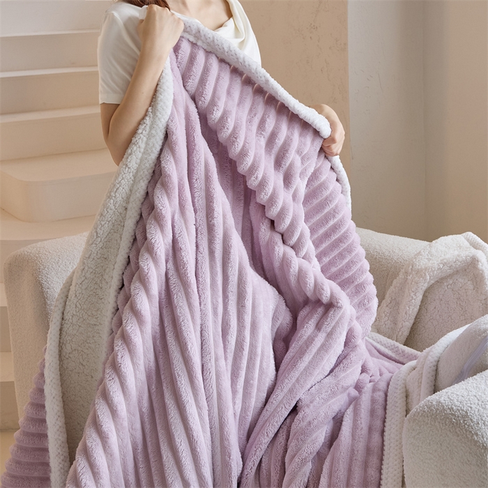 91家纺网 家纺一手货源 找家纺 （总）金喜 2024新款立体抽条提花双面绒毯多用途毛毯办公室午睡毯家用毛毯被 