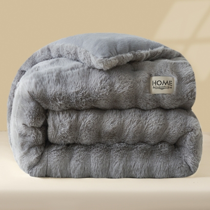 91家纺网 家纺一手货源 找家纺 帕拉美拉 2025新款保暖兔绒牛奶绒玉米被被子被芯 灰色