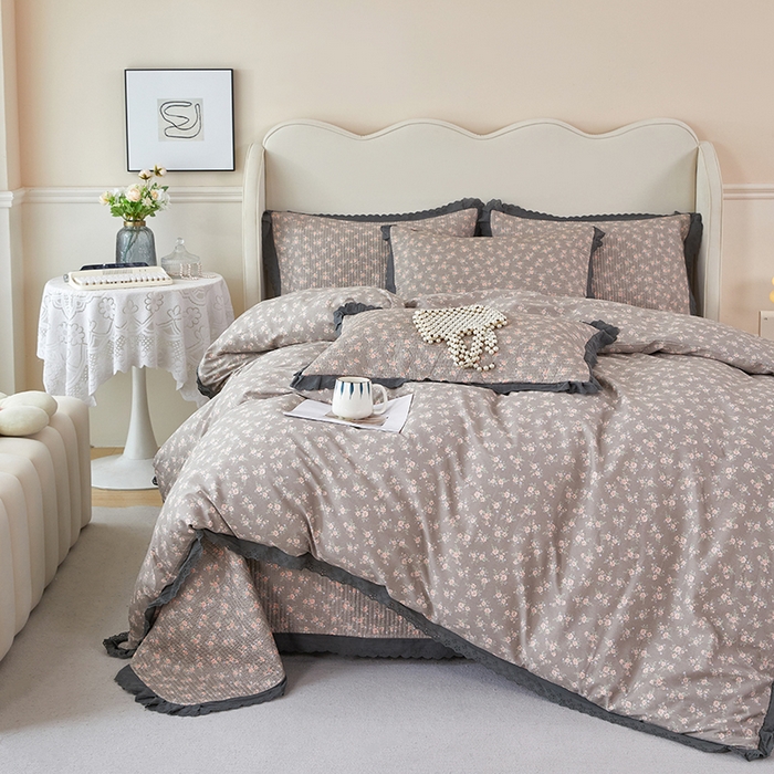 91家纺网 家纺一手货源 找家纺 （总）莎果家纺 2024新款法式小花边砂洗床盖三件套四件套（填充棉花）