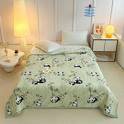 91家纺网 家纺一手货源 找家纺 2025新款高克重牛奶绒印花单床盖 熊猫