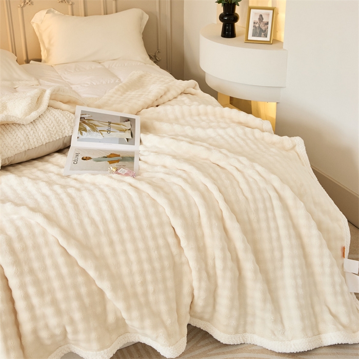 91家纺网 家纺一手货源 找家纺 金喜 2024新款牛奶绒泡泡毯子家用毛毯 牛奶绒泡泡毯-白