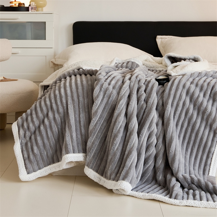 91家纺网 家纺一手货源 找家纺 金喜 2024新款立体抽条提花双面绒毯多用途毛毯办公室午睡毯家用毛毯被  太空灰