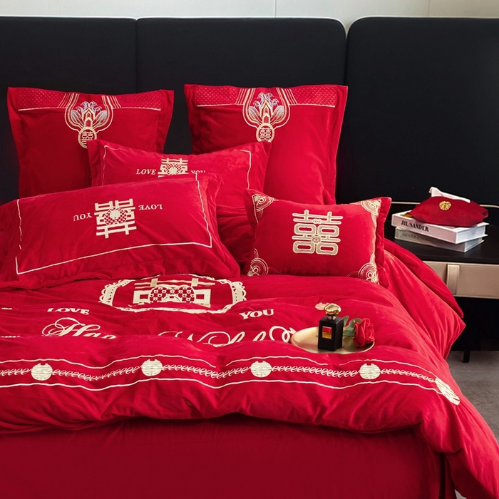 91家纺网 家纺一手货源 找家纺 2025年新款宝宝绒牛奶绒刺绣套件婚庆四件套 喜事团圆