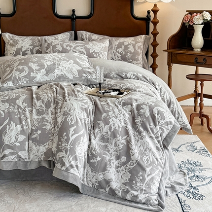 慕晨 2024新款高克重全消光A类雕花牛奶绒法式风大宽边拼角吊边床单四件套-风格二 艾琳-石灰