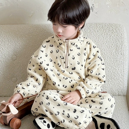 91家纺网 家纺一手货源 找家纺 （总）2024新款暖芯绒儿童拉链立领款