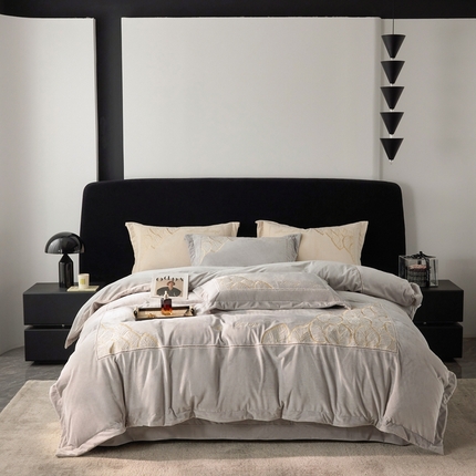 91家纺网 家纺一手货源 找家纺 榻尚家居 2024新款绣花加厚婴肤绒四件套--秋语 秋语 灰