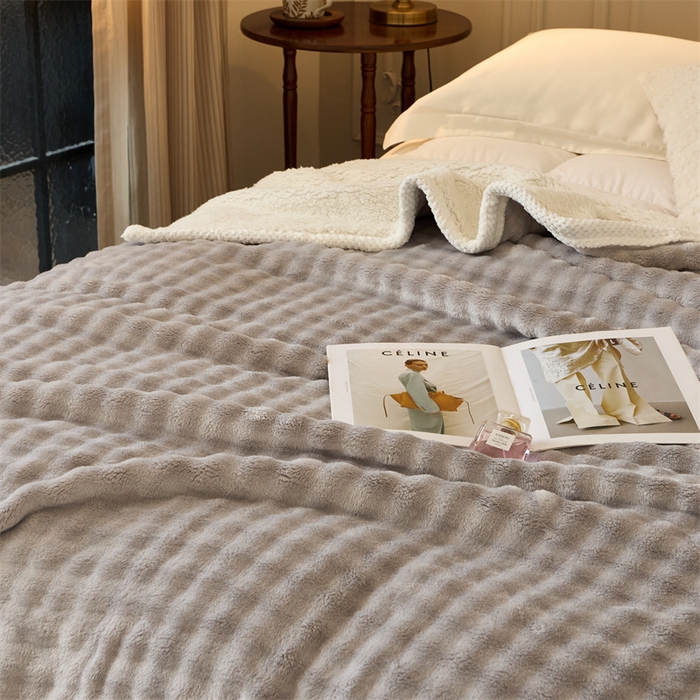 91家纺网 家纺一手货源 找家纺 金喜 2024新款牛奶绒泡泡毯子家用毛毯 牛奶绒泡泡毯-灰