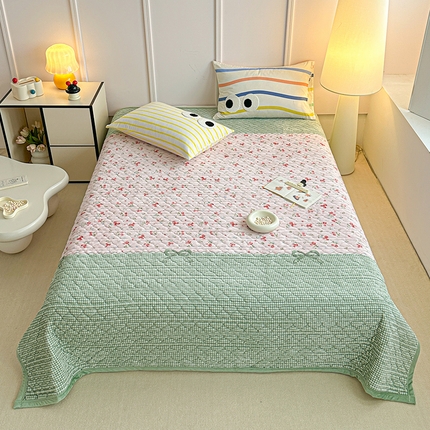 91家纺网 家纺一手货源 找家纺 2025新款高克重牛奶绒印花单床盖 慕斯-绿