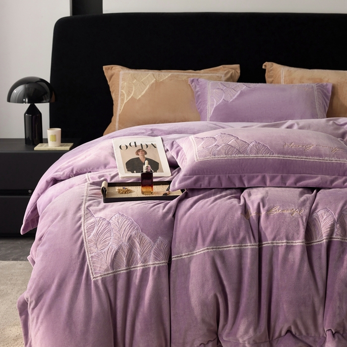 91家纺网 家纺一手货源 找家纺 榻尚家居 2024新款绣花加厚婴肤绒四件套--秋语 秋语 紫