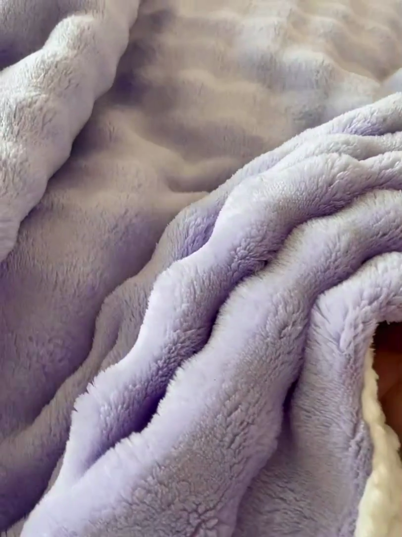 91家纺网 家纺一手货源 找家纺 金喜 2024新款牛奶绒泡泡毯子家用毛毯 牛奶绒泡泡毯-紫