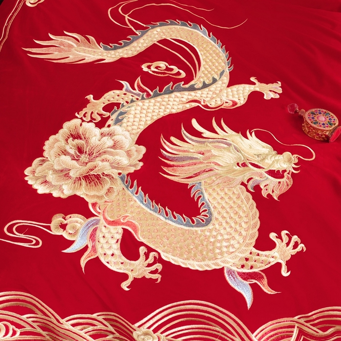 91家纺网 家纺一手货源 找家纺 2025年新款宝宝绒牛奶绒刺绣套件婚庆四件套 盛世龙凤