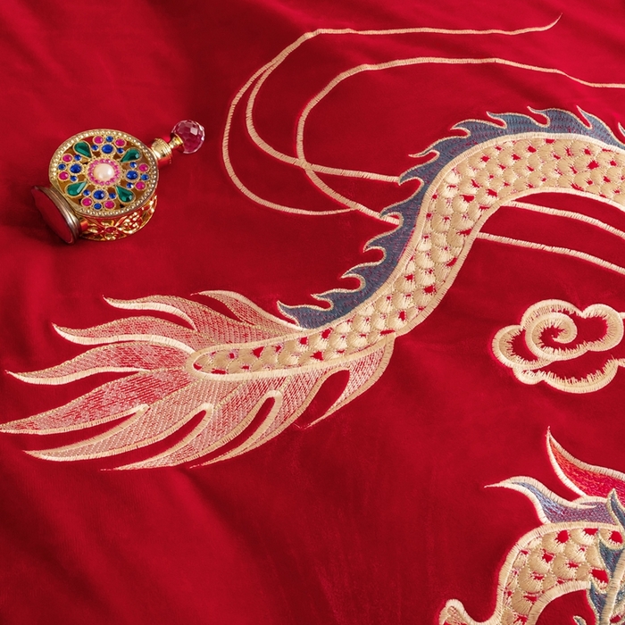 91家纺网 家纺一手货源 找家纺 2025年新款宝宝绒牛奶绒刺绣套件婚庆四件套 盛世龙凤