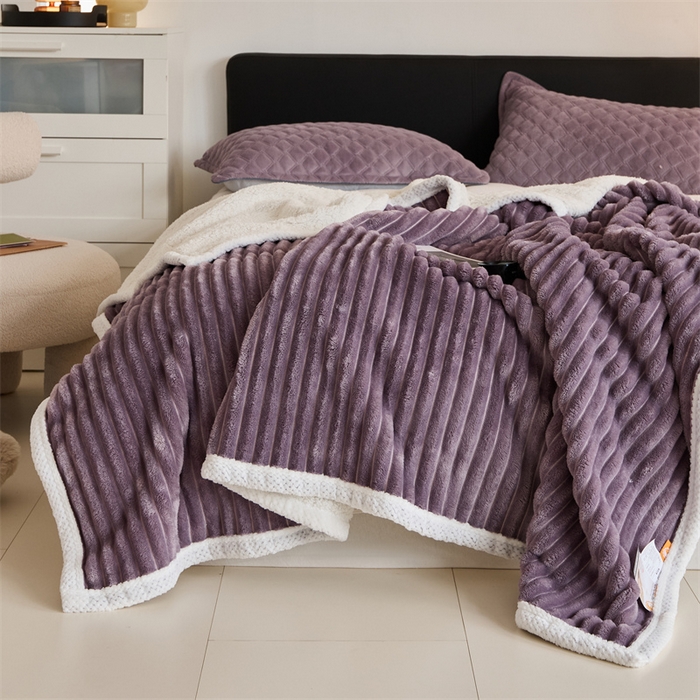 91家纺网 家纺一手货源 找家纺 金喜 2024新款立体抽条提花双面绒毯多用途毛毯办公室午睡毯家用毛毯被  萝兰深紫