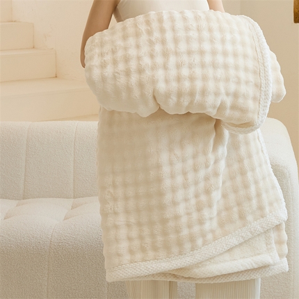 金喜 2024新款牛奶绒泡泡毯子家用毛毯 牛奶绒泡泡毯-白