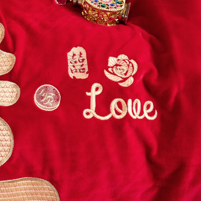 91家纺网 家纺一手货源 找家纺 2025年新款宝宝绒牛奶绒刺绣套件婚庆四件套 幸福美满