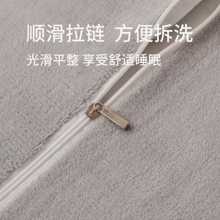 91家纺网 家纺一手货源 找家纺 金喜 2024秋冬爆款枕套高克重细密牛奶绒宽边枕套拉链款枕套秋冬枕套 浅灰