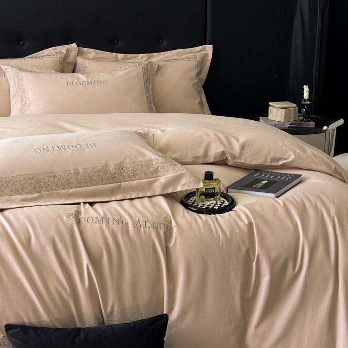 91家纺网 家纺一手货源 找家纺 安妮家居 2024新款A类云锦长绒棉全棉磨毛四件套含礼盒包装 云锦-驼色