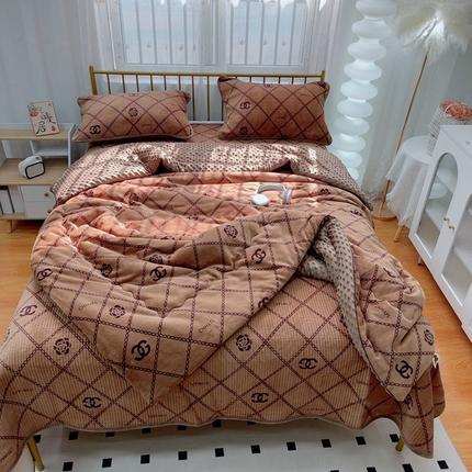 暖居 2024新款牛奶绒豆豆被床盖四件套 潮牌咖