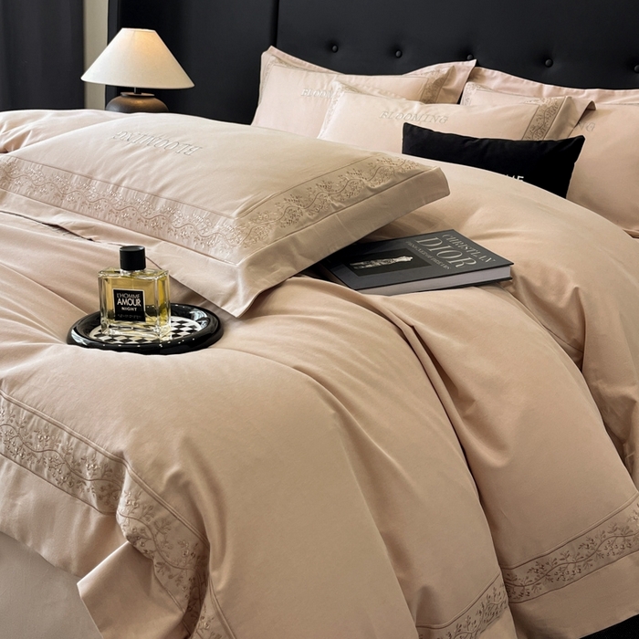 91家纺网 家纺一手货源 找家纺 安妮家居 2024新款A类云锦长绒棉全棉磨毛四件套含礼盒包装 云锦-驼色