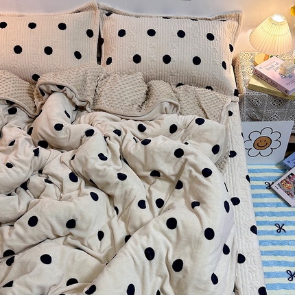 慕晨 2024新款高克重A类牛奶绒印花豆豆绒夹棉单床盖三件被套四件套 奶茶波点