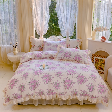 91家纺网 家纺一手货源 找家纺 （总）木兰花 2024新款全棉印花被套蕾丝夹棉床裙款四件套