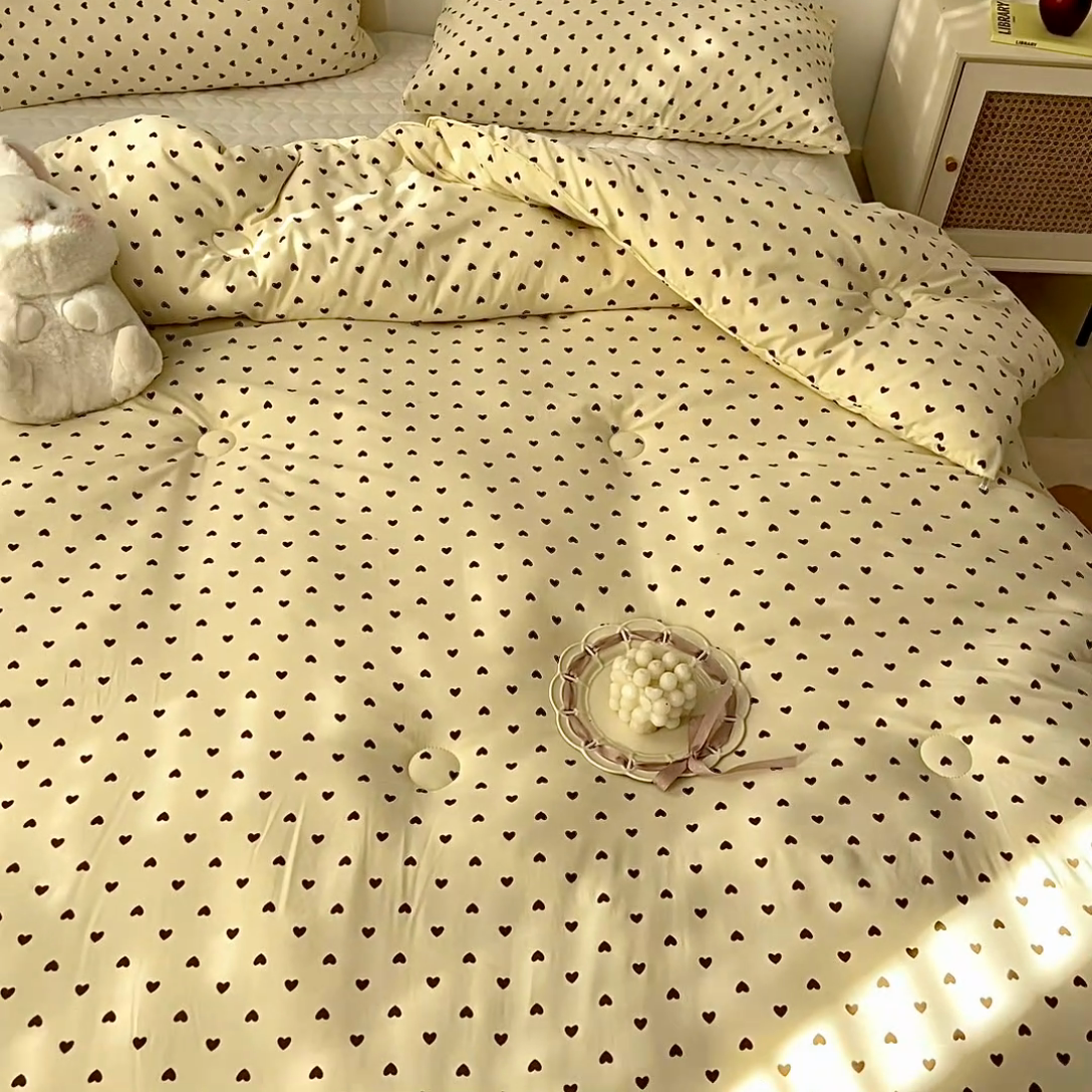 91家纺网 家纺一手货源 找家纺 星巴k家纺 2024糯糯棉A类大豆蛋白纤维加厚保暖双层纱冬被水洗棉冬被大豆被 爱心咖