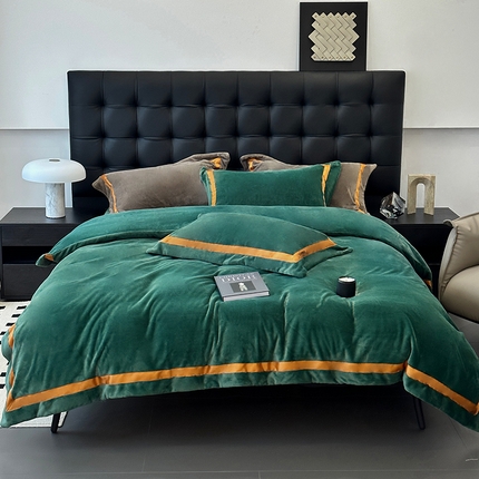 91家纺网 家纺一手货源 找家纺 JUICY 橘滋家纺 2024新款顶奢280克全消光牛奶绒四件套--柏林邂逅 柏林邂逅-翡翠绿