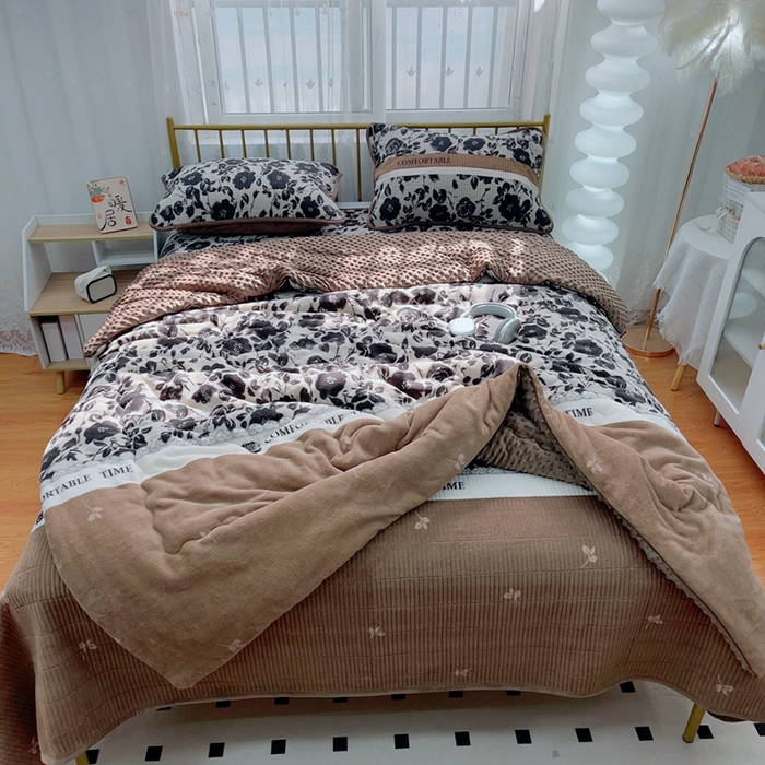 91家纺网 家纺一手货源 找家纺 暖居 2024新款牛奶绒豆豆被床盖四件套 黑玫瑰