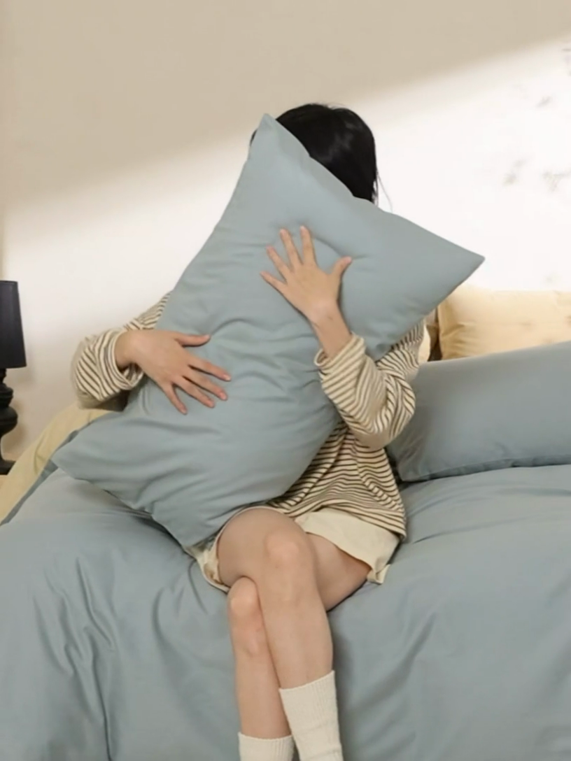 91家纺网 家纺一手货源 找家纺 轩和家居 2024新款50S长绒棉磨毛单被套 灰蓝+透明黄