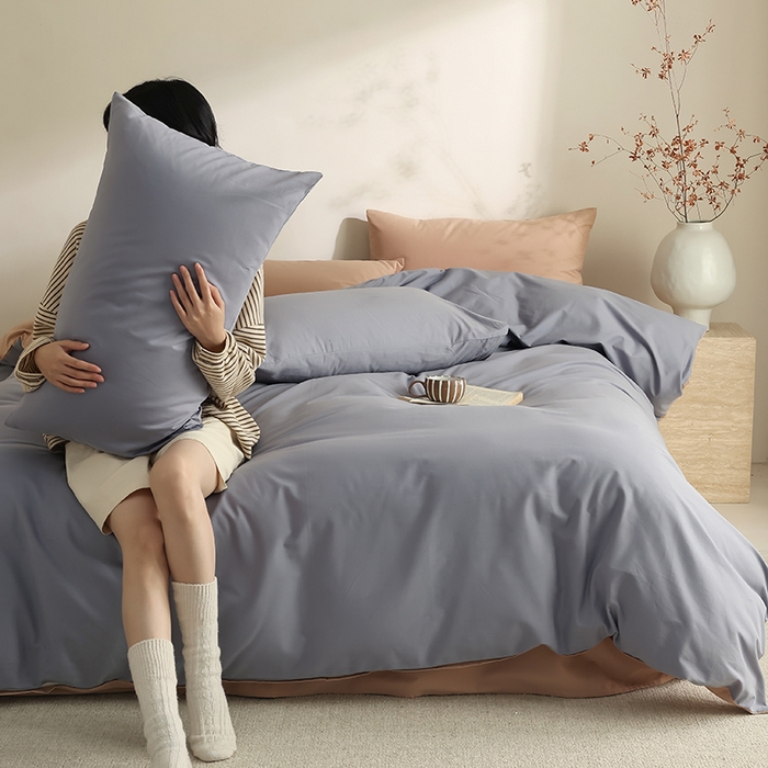 91家纺网 家纺一手货源 找家纺 轩和家居 2024新款50S长绒棉磨毛单被套 蓝莓紫+焦糖橙