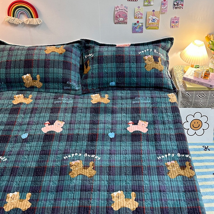 91家纺网 家纺一手货源 找家纺 慕晨 2024新款高克重A类牛奶绒印花豆豆绒夹棉单床盖三件被套四件套 格子猫猫