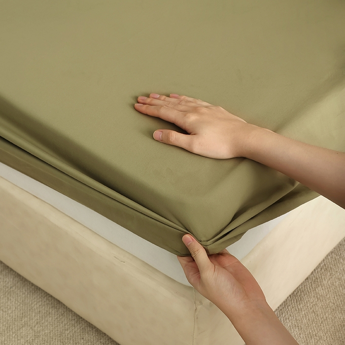 91家纺网 家纺一手货源 找家纺 轩和家居 2024新款50S长绒棉磨毛单床笠 军绿