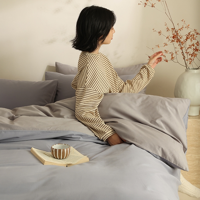 91家纺网 家纺一手货源 找家纺 轩和家居 2024新款50S长绒棉磨毛单被套 蓝莓紫+中灰