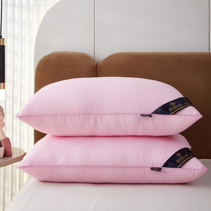 91家纺网 家纺一手货源 找家纺 金牛枕芯 2024新款酒店枕芯希尔顿酒店同款枕芯枕头羽丝绒压缩枕芯 粉色高枕800克