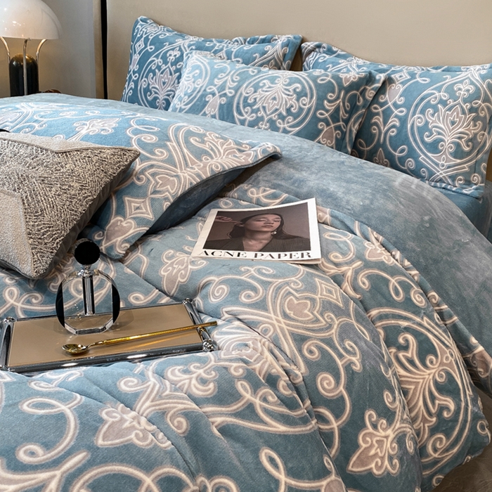 91家纺网 家纺一手货源 找家纺 金喜 2024新款加厚保暖230克高克重牛奶绒四件套雕花绒四件套-牛奶绒雕花系列 欧典派对