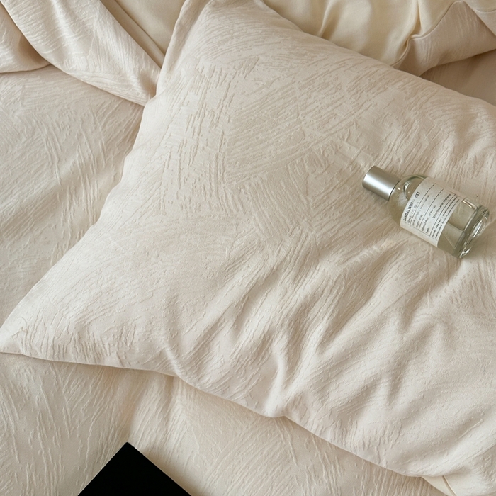 91家纺网 家纺一手货源 找家纺 梦享生活家居 2024新款全棉肌理纹系列四件套-素写 素写-奶白+咖