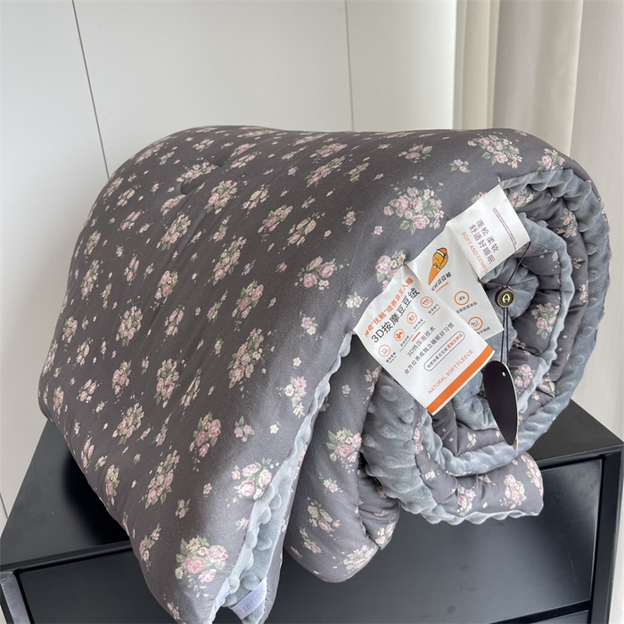 91家纺网 家纺一手货源 找家纺 奈萝家纺 2024新款秋冬印花针织棉豆豆绒春秋被冬被 茶野