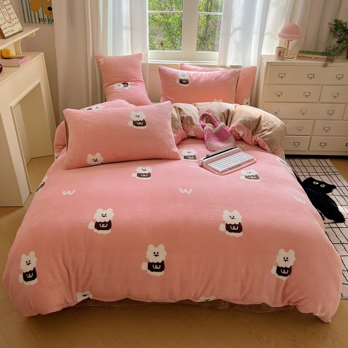 91家纺网 家纺一手货源 找家纺 顾里家纺 2024新款加厚牛奶绒ins奶油治愈系少女心保暖四件套系列-风格二 粉咖w狗