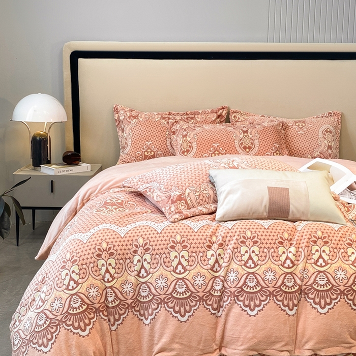 91家纺网 家纺一手货源 找家纺 金喜 2024新款加厚保暖230克高克重牛奶绒四件套雕花绒四件套-牛奶绒雕花系列 波西米亚