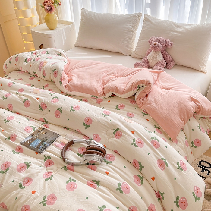 91家纺网 家纺一手货源 找家纺 魅图家纺 2025新款A类超柔云朵棉棉花被 曼塔玫瑰