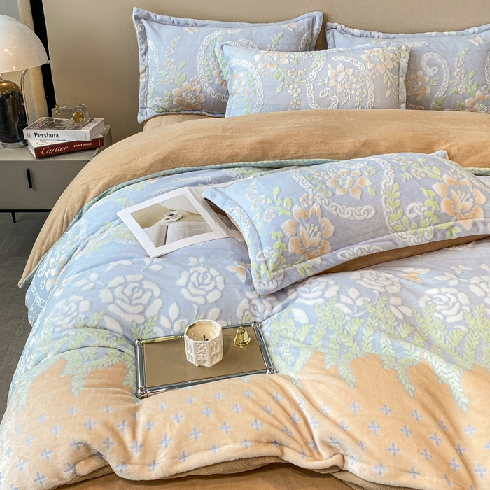 91家纺网 家纺一手货源 找家纺 金喜 2024新款加厚保暖230克高克重牛奶绒四件套雕花绒四件套-牛奶绒雕花系列 春风来过