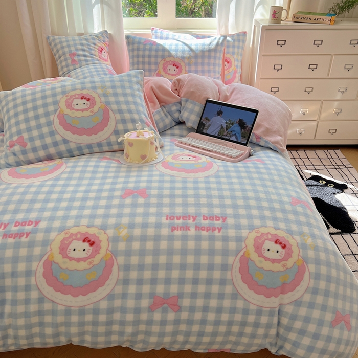 91家纺网 家纺一手货源 找家纺 顾里家纺 2024新款加厚牛奶绒ins奶油治愈系少女心保暖四件套系列-风格二 蛋糕花猫