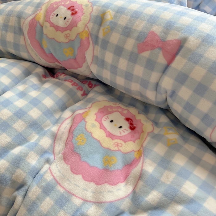 91家纺网 家纺一手货源 找家纺 顾里家纺 2024新款加厚牛奶绒ins奶油治愈系少女心保暖四件套系列-风格二 蛋糕花猫
