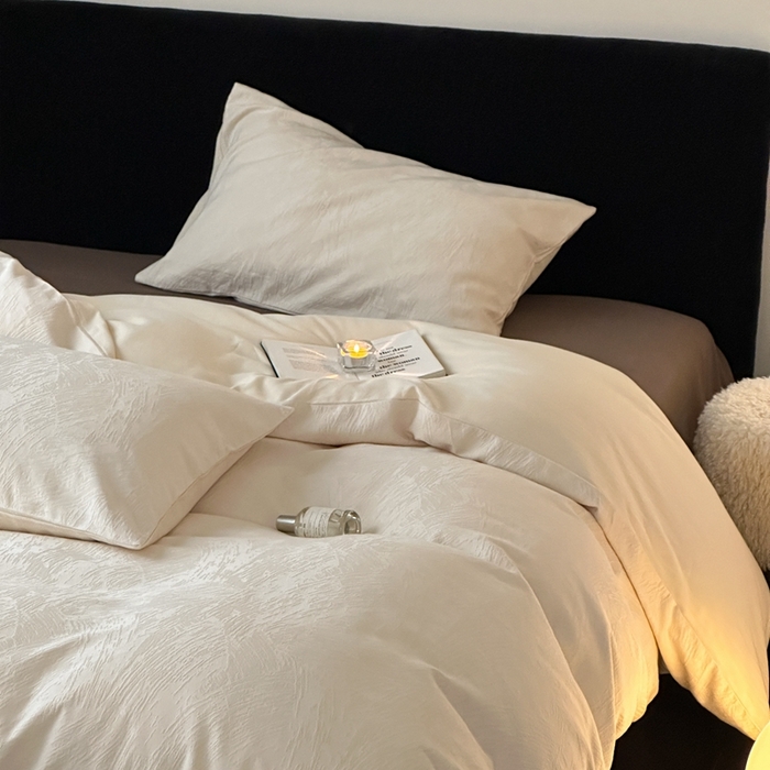 91家纺网 家纺一手货源 找家纺 梦享生活家居 2024新款全棉肌理纹系列四件套-素写 素写-奶白+咖