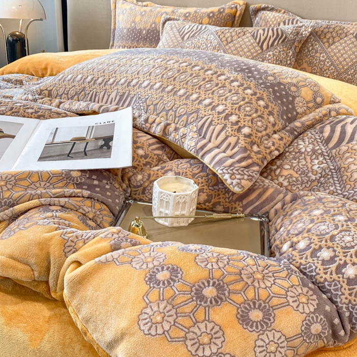 91家纺网 家纺一手货源 找家纺 金喜 2024新款加厚保暖230克高克重牛奶绒四件套雕花绒四件套-牛奶绒雕花系列 曼哈顿