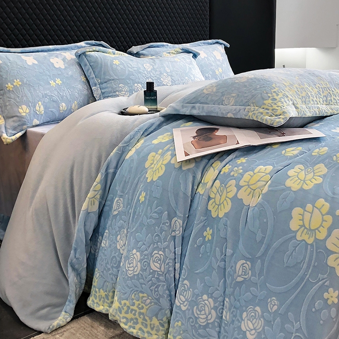 91家纺网 家纺一手货源 找家纺 金喜 2024新款加厚保暖230克高克重牛奶绒四件套雕花绒四件套-牛奶绒雕花系列 春色