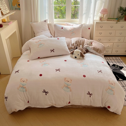 91家纺网 家纺一手货源 找家纺 （总）顾里家纺 2024新款加厚牛奶绒ins奶油治愈系少女心保暖四件套系列-风格二