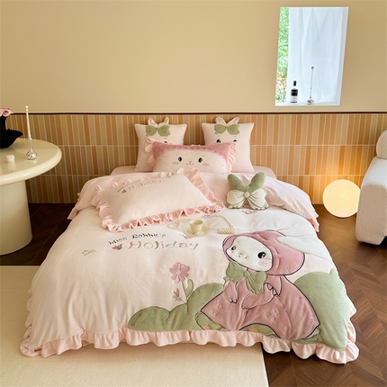 （总）西西家居 2024新款正宗全消光230g牛奶绒四件套-兔小姐的假期