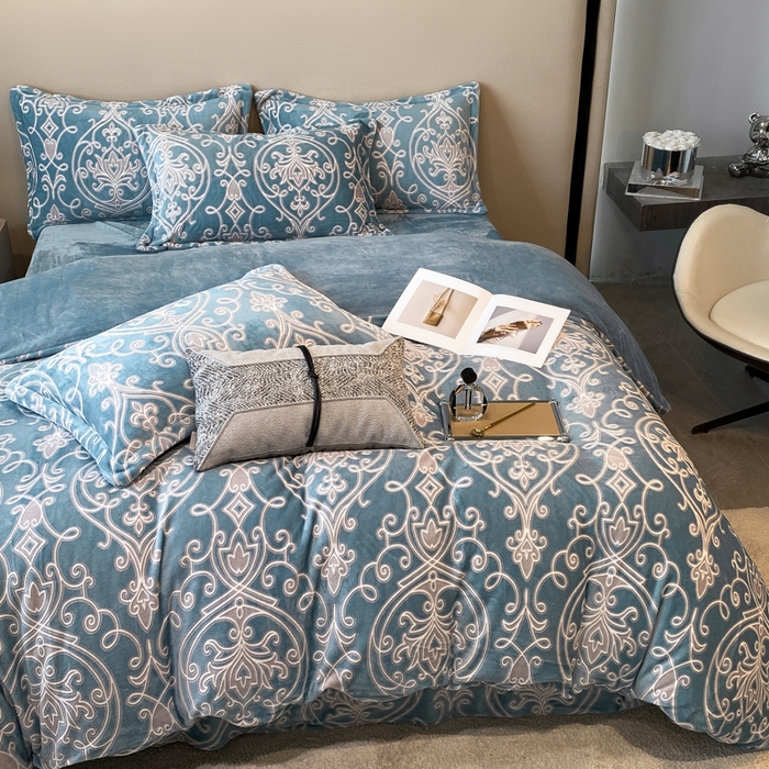 91家纺网 家纺一手货源 找家纺 金喜 2024新款加厚保暖230克高克重牛奶绒四件套雕花绒四件套-牛奶绒雕花系列 欧典派对