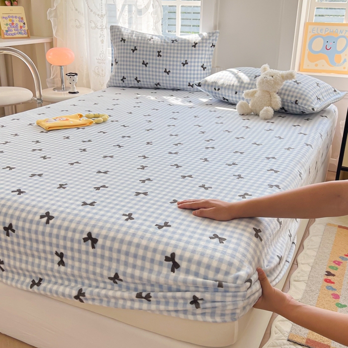 91家纺网 家纺一手货源 找家纺 吉象家纺 2024新款牛奶绒卡通印花单床笠 蝴蝶结